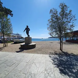 https://luminoso-planta-baja-con-terraza-a-5-min-de-la-playa.topcostabravahotels.com