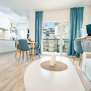 https://apt-casa-lucia-torrecilla.hotelsinnerja.org